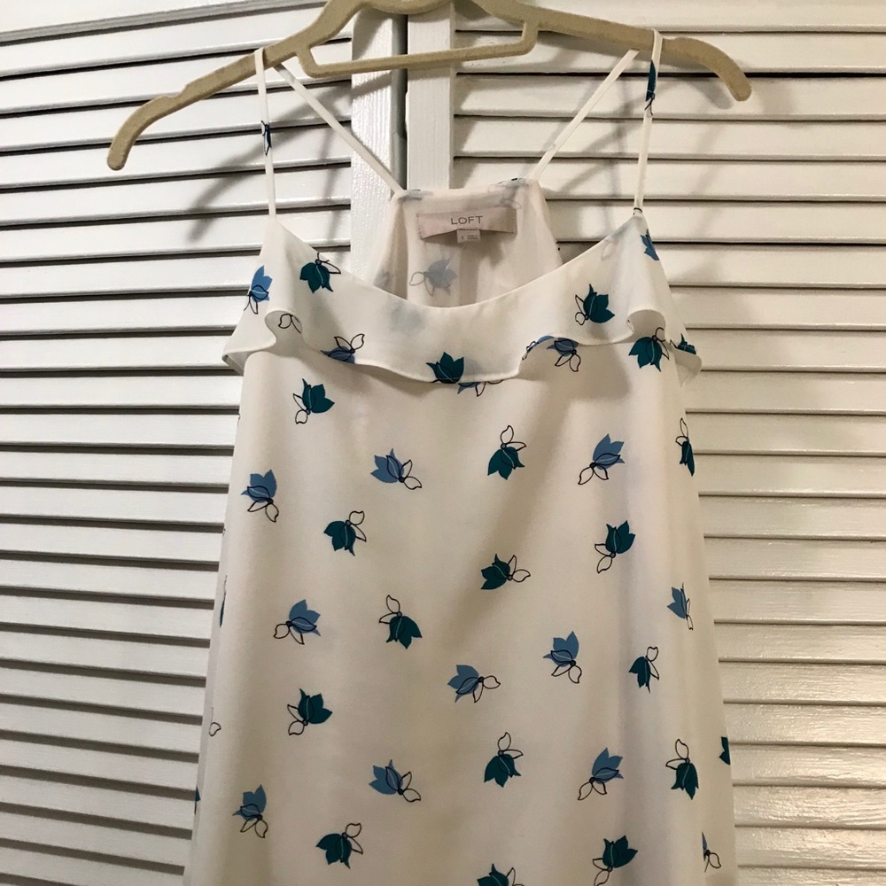 Ann Taylor Loft sleeveless shirt